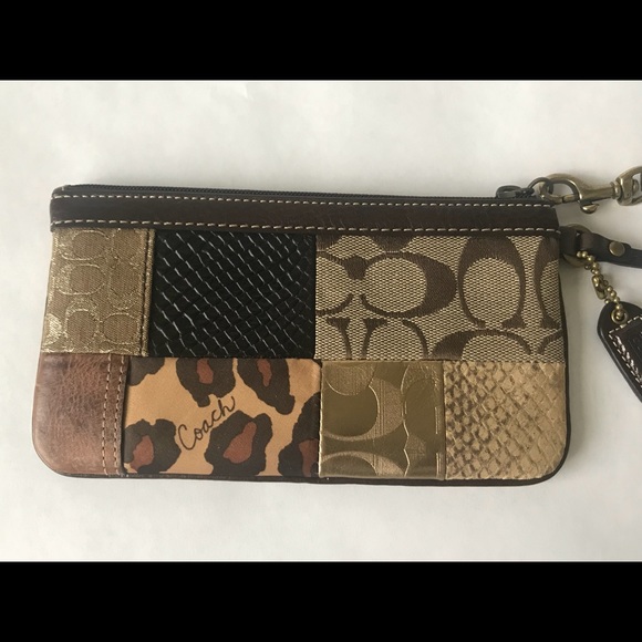 Coach patchwork wristlet - Picture 3 of 5